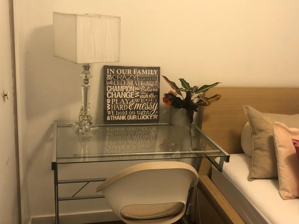 Quiet-Comfy 3 Bedroom Home On A Tree Lined Street In Kits Vancouver Eksteriør bilde